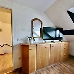 Bat Solutions Trier-euren - Alles Was Ein Nicht Bietet - 10 Min Zur Altstadt - 98 Qm Scheune Für 9 Personen Mit Sternenhimmel, Wintergarten, Grill Und Kino - Barrierefrei Dank Lift&auffahrt Tréveris