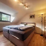 Bat Solutions Trier-euren - Alles Was Ein Nicht Bietet - 10 Min Zur Altstadt - 98 Qm Scheune Für 9 Personen Mit Sternenhimmel, Wintergarten, Grill Und Kino - Barrierefrei Dank Lift&auffahrt * Tréveris