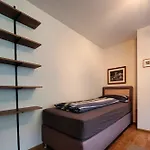 Apartamento Bat Solutions Trier-euren - Alles Was Ein Nicht Bietet - 10 Min Zur Altstadt - 98 Qm Scheune Für 9 Personen Mit Sternenhimmel, Wintergarten, Grill Und Kino - Barrierefrei Dank Lift&auffahrt