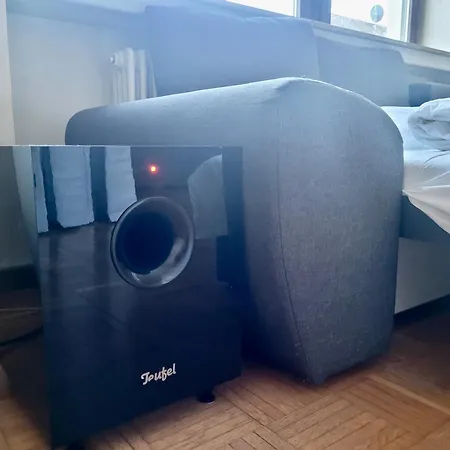 Lejlighed Bat Home Solutions Trier-Euren - Alles Was Ein Hotel Nicht Bietet - 10 Min Zur Altstadt - 98 Qm Scheune Fuer 9 Personen Mit Sternenhimmel, Wintergarten, Grill Und Kino - Barrierefrei Dank Lift & Auffahrt