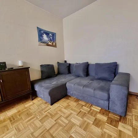 Bat Solutions Trier-euren - Alles Was Ein Nicht Bietet - 10 Min Zur Altstadt - 98 Qm Scheune Für 9 Personen Mit Sternenhimmel, Wintergarten, Grill Und Kino - Barrierefrei Dank Lift&auffahrt Apartamento *