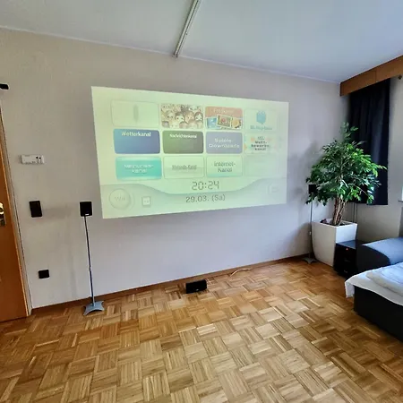 Apartment Bat Solutions Trier-euren - Alles Was Ein Nicht Bietet - 10 Min Zur Altstadt - 98 Qm Scheune Fuer 9 Personen Mit Sternenhimmel, Wintergarten, Grill Und Kino - Barrierefrei Dank Lift & Auffahrt Trier