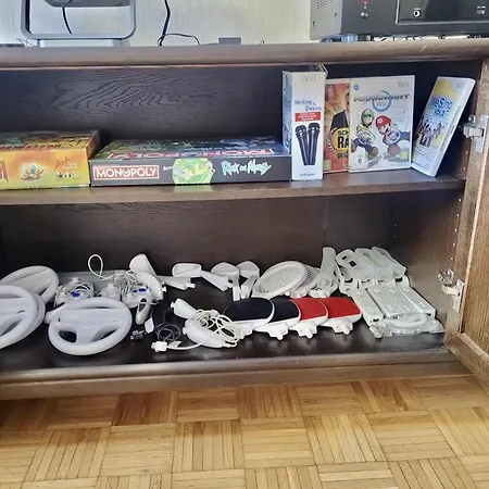 Apartamento Bat Solutions Trier-euren - Alles Was Ein Nicht Bietet - 10 Min Zur Altstadt - 98 Qm Scheune Für 9 Personen Mit Sternenhimmel, Wintergarten, Grill Und Kino - Barrierefrei Dank Lift&auffahrt *