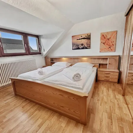 Bat Solutions Trier-euren - Alles Was Ein Nicht Bietet - 10 Min Zur Altstadt - 98 Qm Scheune Fuer 9 Personen Mit Sternenhimmel, Wintergarten, Grill Und Kino - Barrierefrei Dank Lift & Auffahrt * Trier