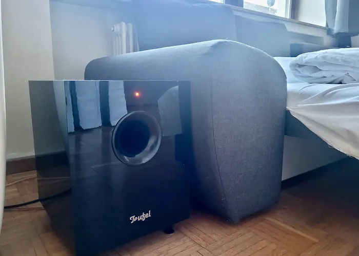 Lejlighed Bat Home Solutions Trier-Euren - Alles Was Ein Hotel Nicht Bietet - 10 Min Zur Altstadt - 98 Qm Scheune Fuer 9 Personen Mit Sternenhimmel, Wintergarten, Grill Und Kino - Barrierefrei Dank Lift & Auffahrt