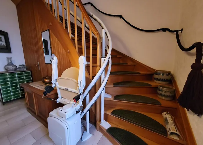 Bat Home Solutions Trier-Euren - Alles Was Ein Hotel Nicht Bietet - 10 Min Zur Altstadt - 98 Qm Scheune Fuer 9 Personen Mit Sternenhimmel, Wintergarten, Grill Und Kino - Barrierefrei Dank Lift & Auffahrt Lejlighed