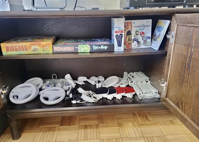 아파트 Bat Solutions Trier-euren - Alles Was Ein Nicht Bietet - 10 Min Zur Altstadt - 98 Qm Scheune Fuer 9 Personen Mit Sternenhimmel, Wintergarten, Grill Und Kino - Barrierefrei Dank Lift & Auffahrt *