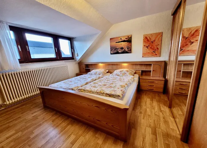 Bat Home Solutions Trier-Euren - Alles Was Ein Hotel Nicht Bietet - 10 Min Zur Altstadt - 98 Qm Scheune Fuer 9 Personen Mit Sternenhimmel, Wintergarten, Grill Und Kino - Barrierefrei Dank Lift & Auffahrt Lejlighed